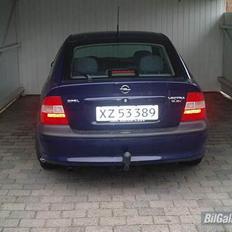 Opel vectra 1.6 16v solgt