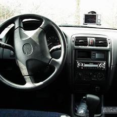 Mazda 626 2.0  "White 'Widow"