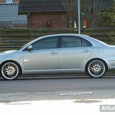 Toyota Avensis 2.0 D-4D (solgt)