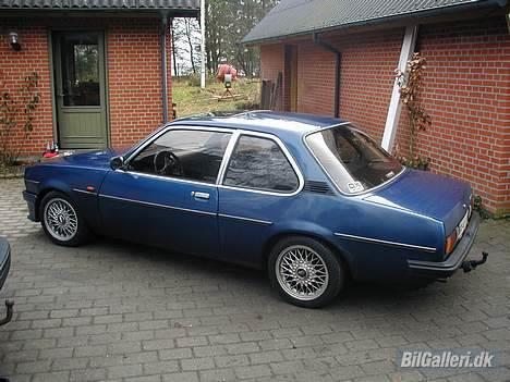 Opel Ascona B **SOLGT** billede 2