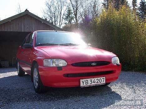 Ford Escort CLX-DØD R.I.P billede 3