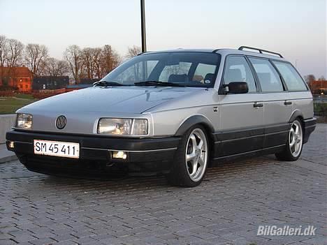 VW Passat 35i GT "SOLGT" - 22/04/2006 Ny Gevindundervogn nu KW Var.2 så nu er den kommet tættere på asfalten ca.80mm for og 70mm bag!!! billede 16