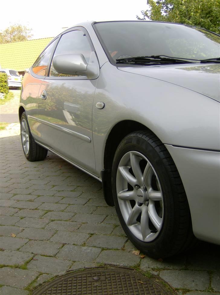 Mazda 323 C billede 7