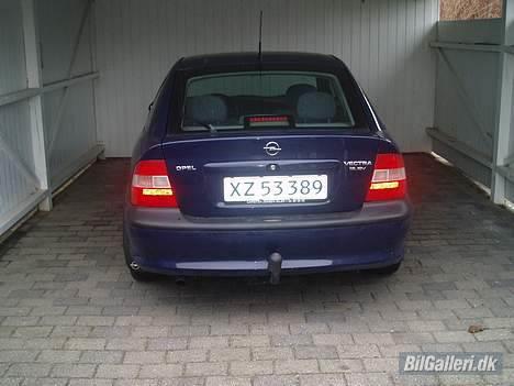 Opel vectra 1.6 16v solgt billede 2