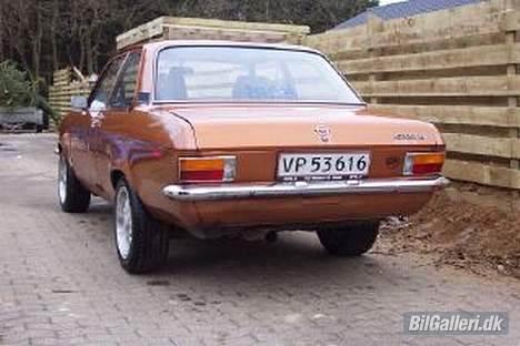 Opel Ascona A Solgt billede 7