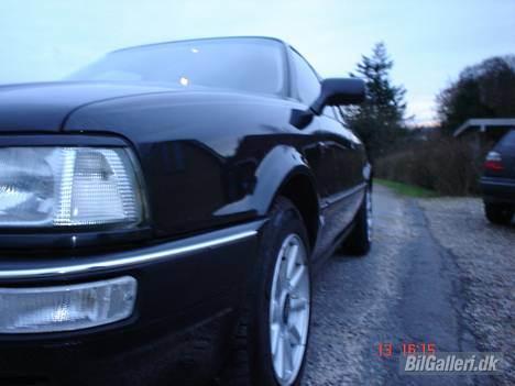 Audi 80 2,8 V6 - Den står rigtig pæn billede 1