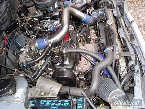 Nissan Bluebird 1,8t (solgt) billede 1