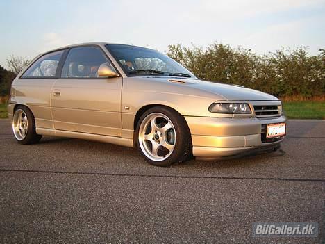 Opel astra gsi 2,0 8v SOLGT billede 1