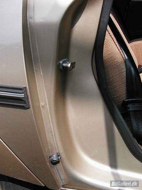 Citroën CX 2400 Pallas IE Aut. - Nærmest som fabriksny overalt hvor selv velholdte Serie 2-modeller fra 88-91 er pilrådne billede 10