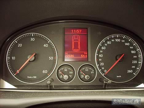 VW Touran 2.0 TDI Highline billede 5