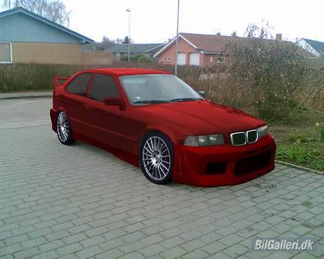 BMW 316i Compact - ville være dejligt at kunne få den til af se sådan ud :P billede 9