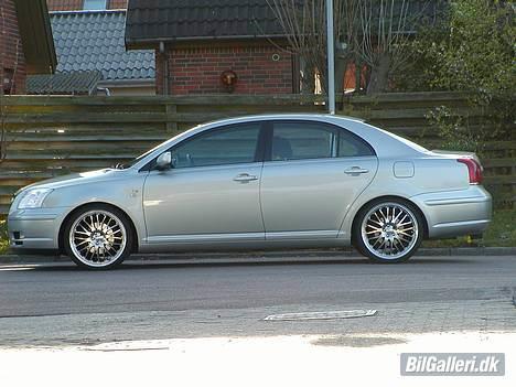 Toyota Avensis 2.0 D-4D (solgt) - Det færdige resultat..... næsten for helt færdig bliver jeg nok aldrig billede 1