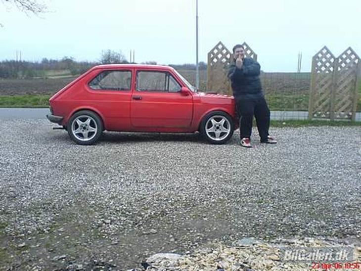 {{currentPhoto.altText}} billede {{currentPhoto.number}}