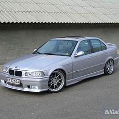 BMW e36 325i