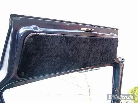 VW Polo III (2F / 86C) - Bagklappen med nervøst velour billede 3