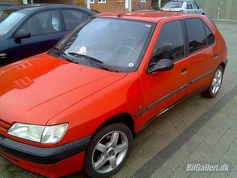 Peugeot 306 SOLGT - Den er da pæn....... billede 4