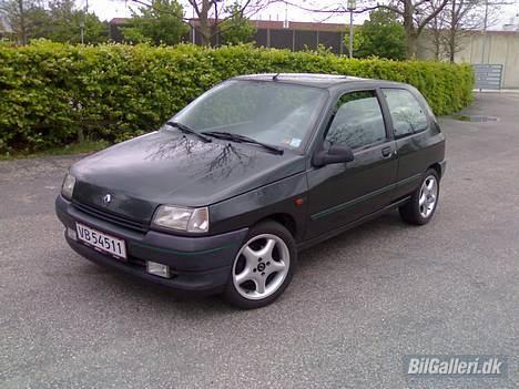 Renault Clio 1,4 S - Nyvasket og poleret billede 1