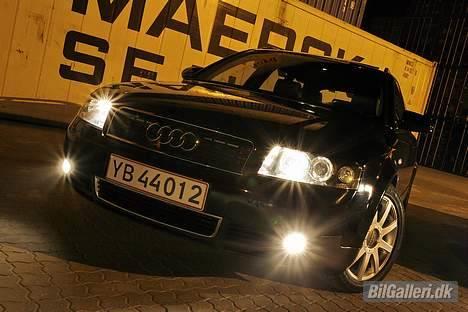 Audi A4 Avant 1,9 TDI S-Line billede 1