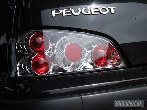 Peugeot 106 (Solgt) - Det er så mine nye lexuslygter (monteret d. 27-4-2006) billede 14