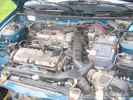 Mazda 323 1.3i 16v LX *SOLGT* - Den Vilde 1.3i 16v LX motor ;) billede 16