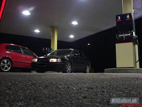 Skoda Octavia RS "Black Pearl" - Der skal jo benzin på vildyret billede 13