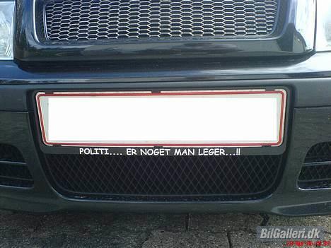 Skoda Octavia RS "Black Pearl" - Den nye nr plade ramme efter montering..!! billede 14