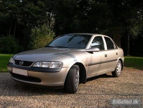 Opel Vectra - Sådan så den ud da jeg købte den. billede 10
