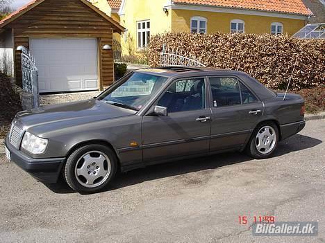Mercedes Benz 300 E  billede 8