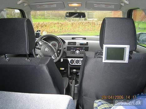 Suzuki swift "solgt" billede 2