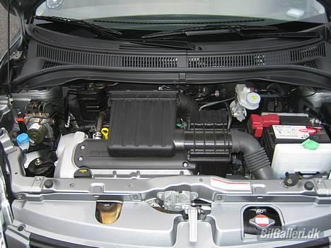 Suzuki swift "solgt" - 102 vilde heste billede 6