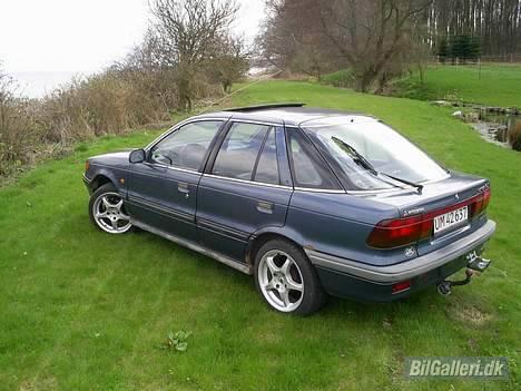 Mitsubishi  (SOLGT)      Lancer GLXi billede 8