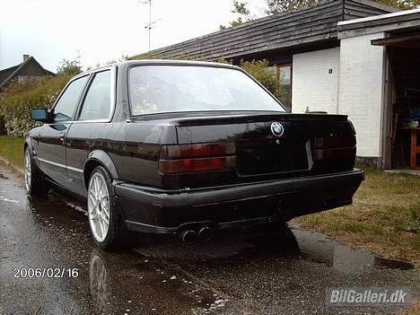 BMW E30 320I billede 3