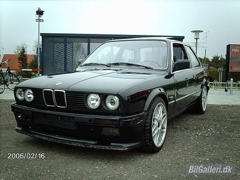 BMW E30 320I billede 10