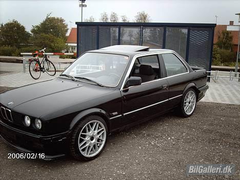 BMW E30 320I billede 11