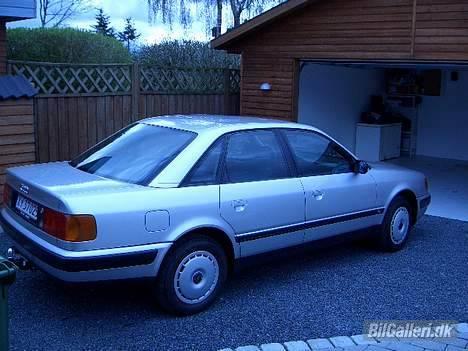 Audi 100 2,3E - Det var før den blev gejlet lidt billede 11