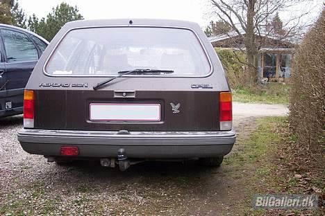 Opel Rekord E 2.2i Caravan billede 7