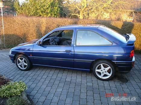 Ford Escort RS 2000 -solgt- billede 1