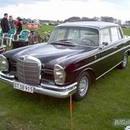 Mercedes Benz Simon´s Heckfloss W111