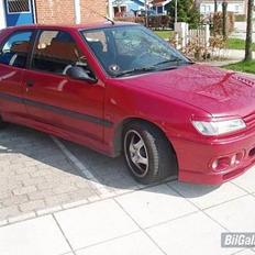 Peugeot 306