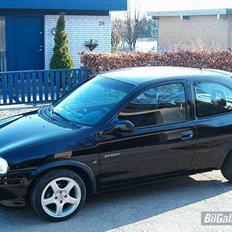 Opel Corsa B Sport **SOLGT**
