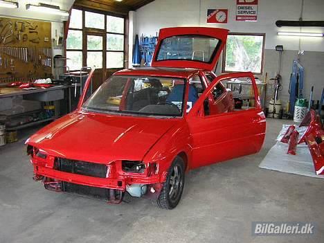 Ford Escort RS2000 - Ved at blive færdig samlet billede 11