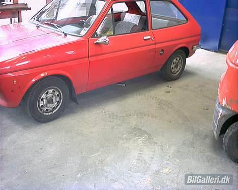 Ford Fiesta no 1 *SOLGT* - potten med orginal kabine og de kedlige vinter hjul billede 19