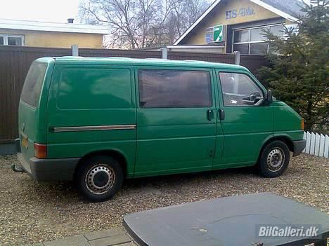 VW transporter 2,4d *SOLGT* billede 1