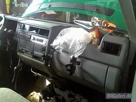 VW transporter 2,4d *SOLGT* billede 3