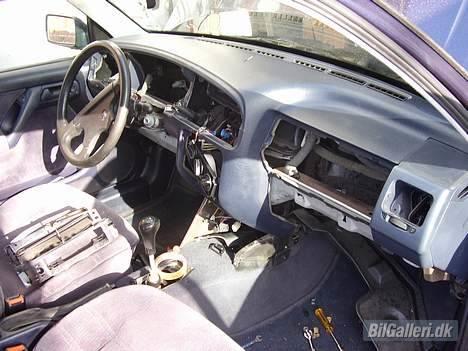 VW Vento R.I.P. - Tja sådan ser den så ud nu.. ca... + / - billede 9