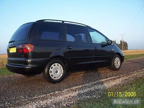 VW Sharan TDi SOLGT billede 6