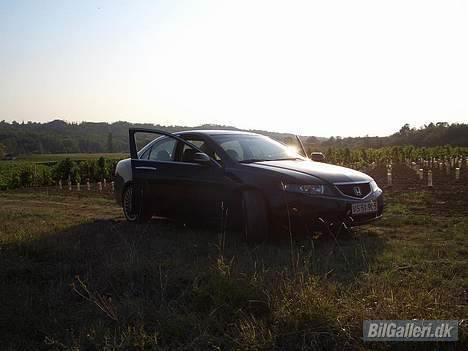 Honda Accord 2.0 aut. SOLGT - I Frankrig 2005 med gamle fælge og uden styling billede 3