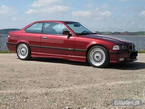 BMW 325i coupe *solgt* billede 12