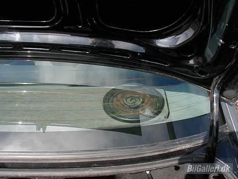 Ford Sierra 2.0 EFi *Solgt* - Ikke jordens bedste højtaler.. Men jeg overlever nok.. billede 12