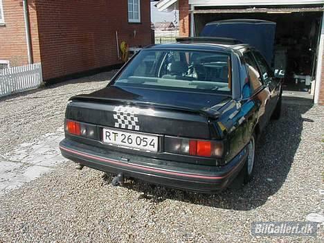 Ford Sierra 2.0 EFi *Solgt* billede 13